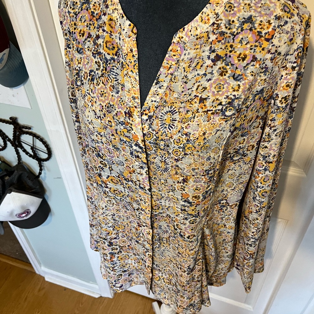 NYDJ Multicolor Floral Blouse, Peplum Style.